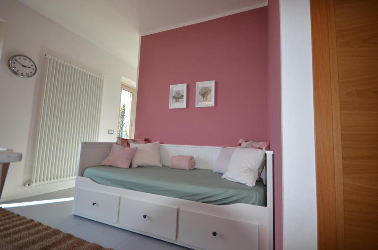Varennahouse Lory Apt Eksteriør billede